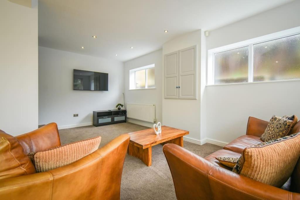 Luxurious & Tranquil Riverside Getaway Great Harwood Buitenkant foto